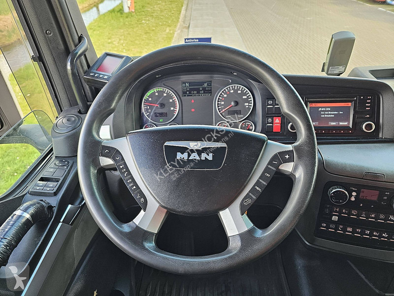 Camion MAN TGX 6x2*4