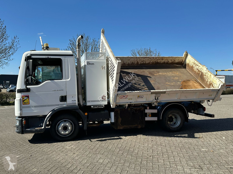 Kamion MAN 8.220 2 sides tipper Kipper