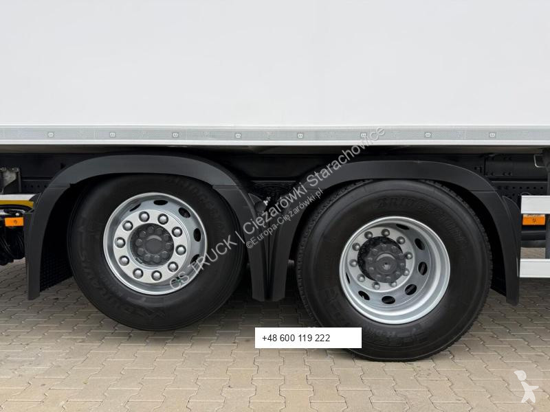 شاحنة Mercedes 2545