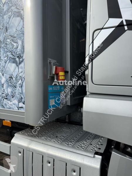 Camión Mercedes ACTROS