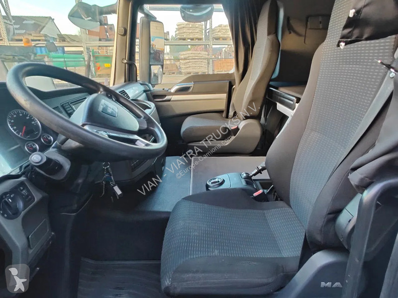 Camion MAN TGS 6X2 BL