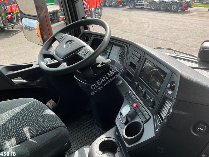 Camion Mercedes 2543 HMF 23 Tonmeter laadkraan