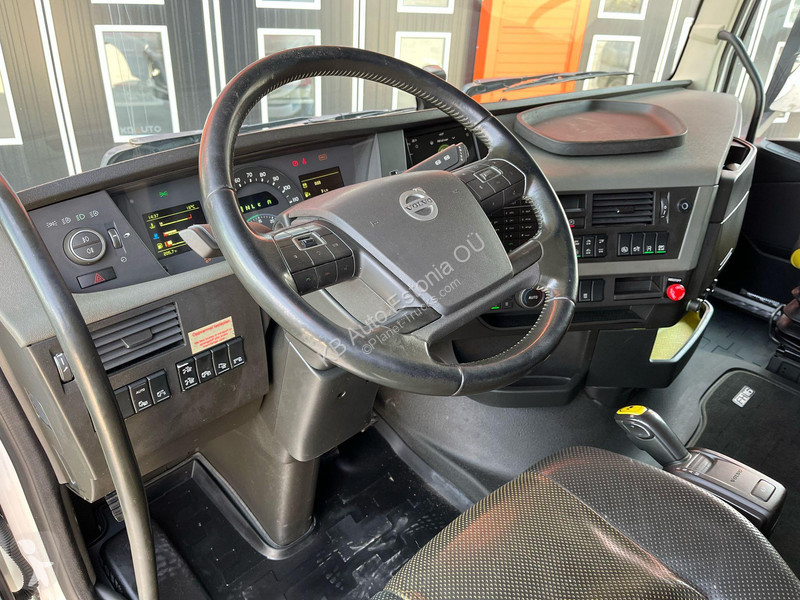 Camion Volvo 750 6x4 RETARDER / TANDEM AXLE...
