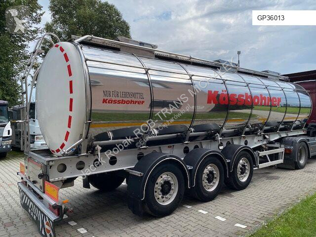 Camion Kässbohrer KA-INB