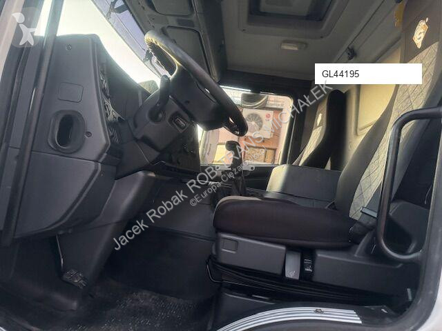 Camion Scania P  380