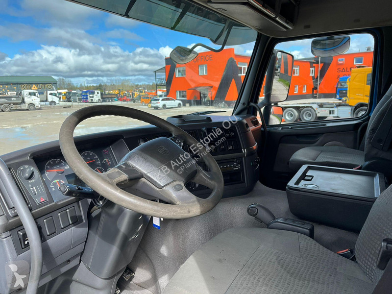 Kamion Volvo FM 9 300 6x2*4 HIAB 085D-3 /...