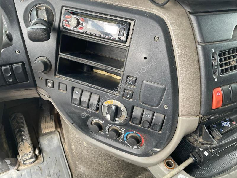 Camion DAF 460
