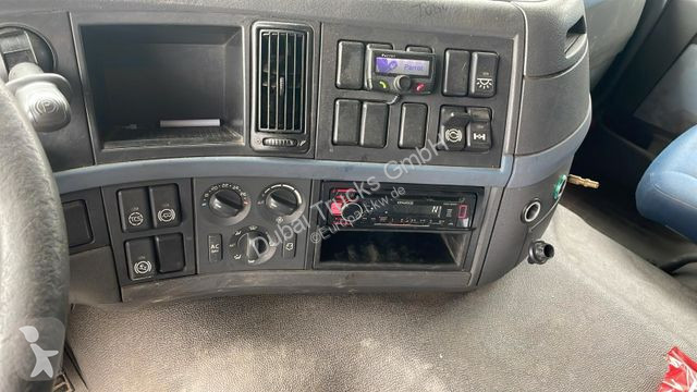 Kamion Volvo 1Q .300