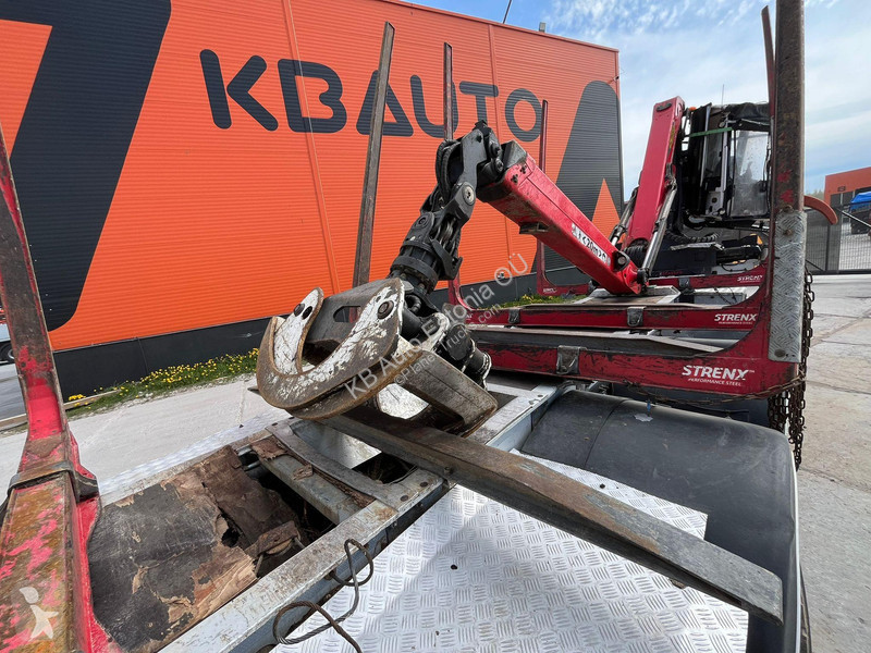 Kamion Volvo 750 8x4/4 DAMAGED !
