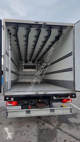 Camion Scania 360 4X2 Fleisch Rohrbahnen...