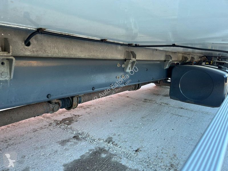 Kamion Volvo 280 4x2 BOX L=9484 mm