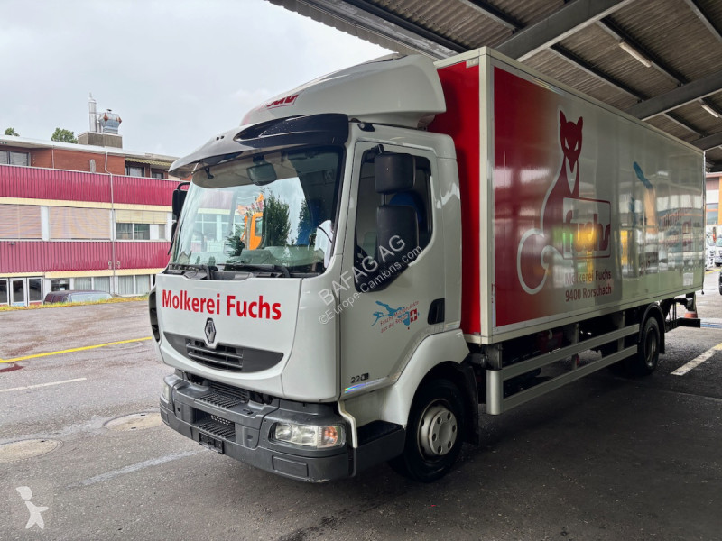 Kamion Renault midlum 220-12el