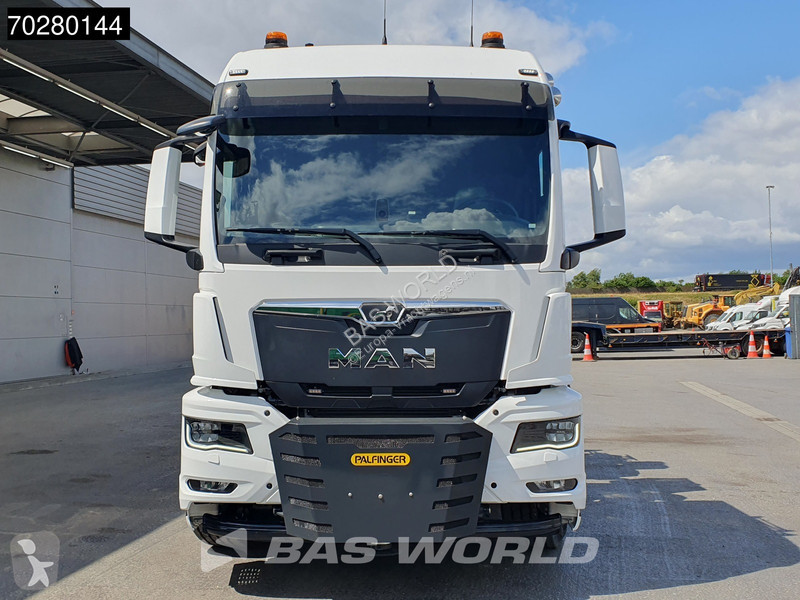 Camion MAN 35.520 8X4 Palfinger PK135.002 TEC 7...