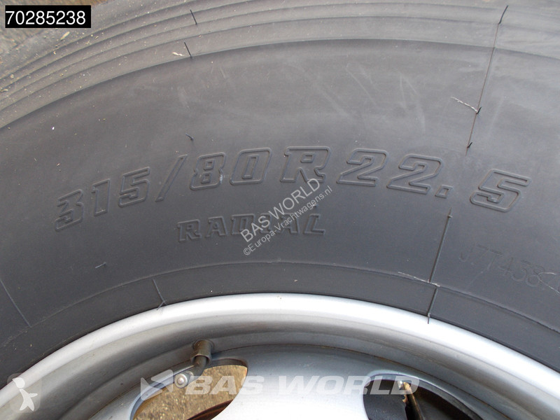 Camion Mercedes 4145 8X4 10m3 Schwing Stetter...