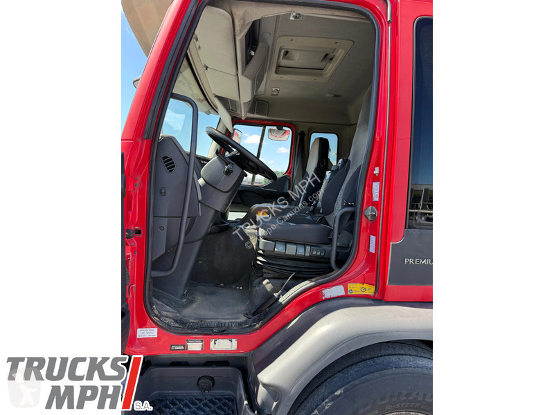 Camion Renault *451.000 km*Hayon 2500 kg*Full...