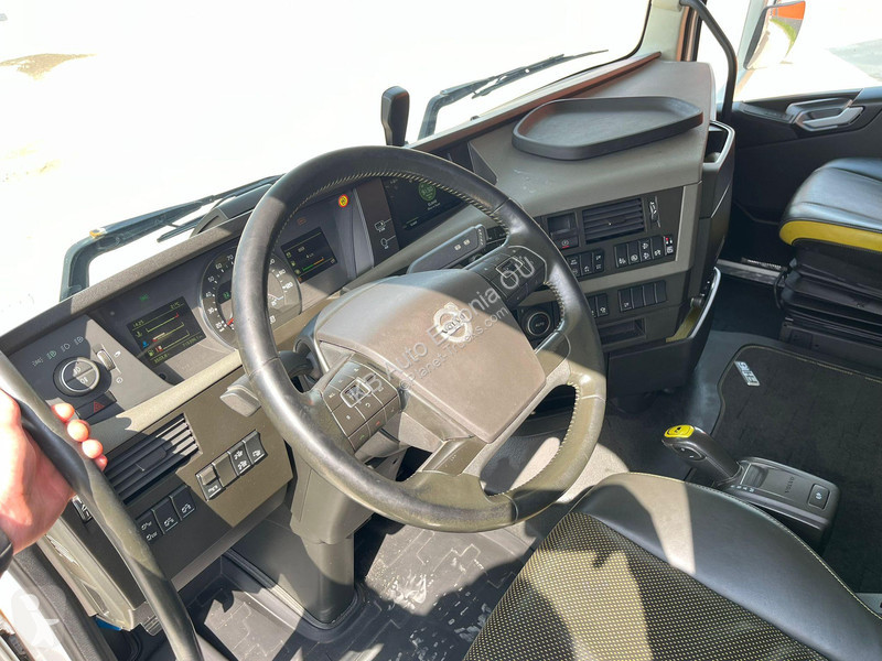 Camion Volvo 650 6x2 9 TON FRONT AXLE /...