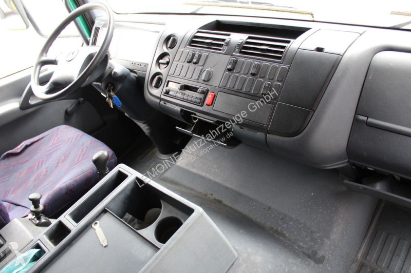 Kamion Mercedes 1523 4x2 Koffer +AHK kein 1517...