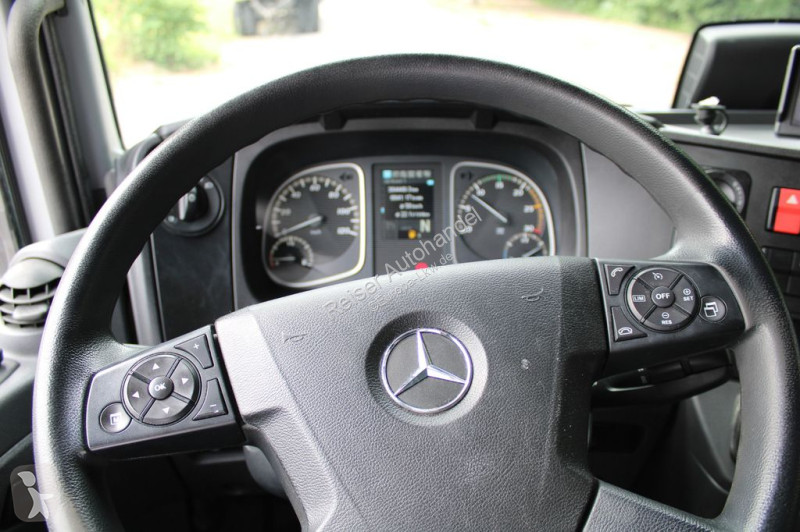 Kamion Mercedes 1321 Kühlkoffer Carrier Xarios 500