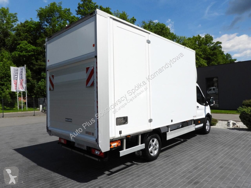 Kamion Ford TRANSIT  KONTENER WINDA 8 PALET...