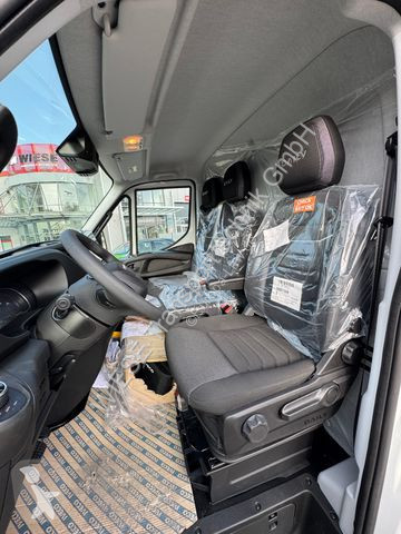 Véhicule utilitaire Iveco 70C18HA, Maschinen...