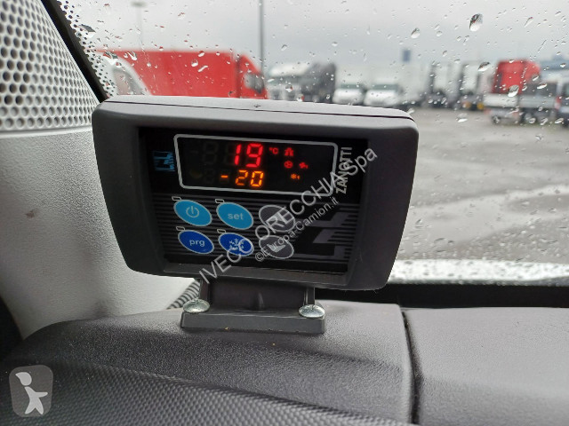 Camion Iveco DAILY 35C16