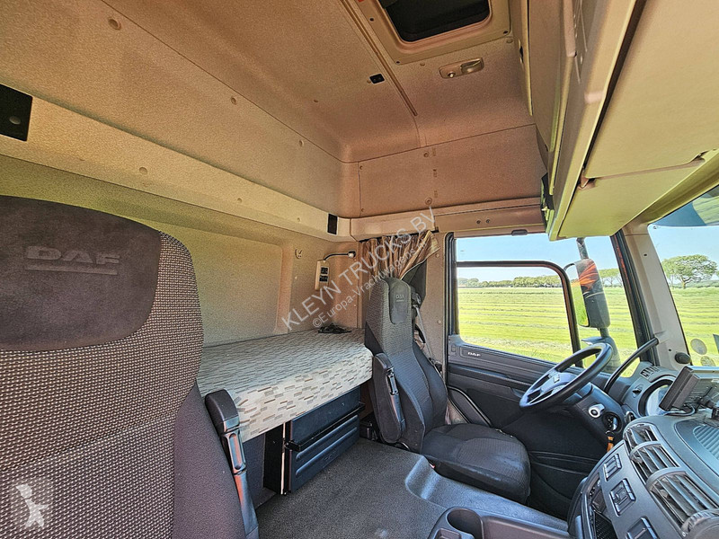 Camion DAF 260 RIGHT SIDE CURTAINS