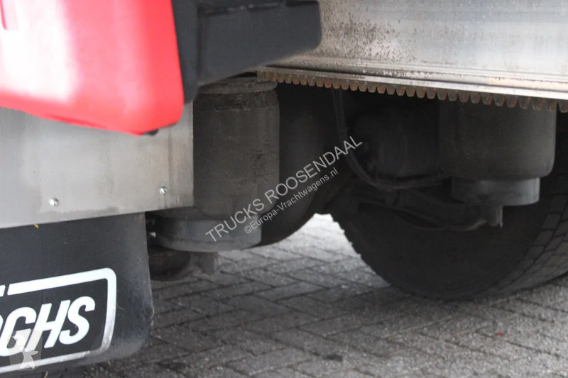 Kamion Mercedes 2027 + EURO 6 + 19T