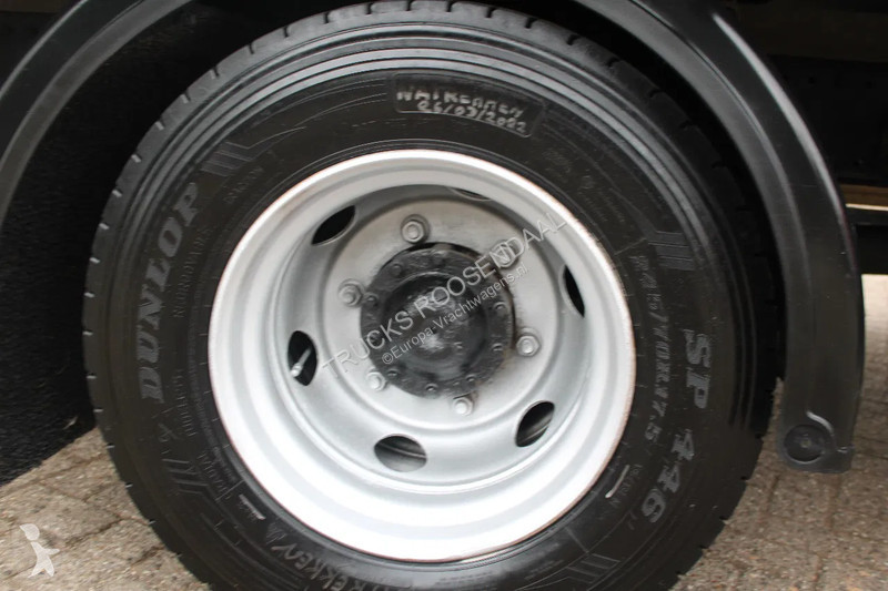 Kamion MAN 12.210 + LIFT + MANUAL