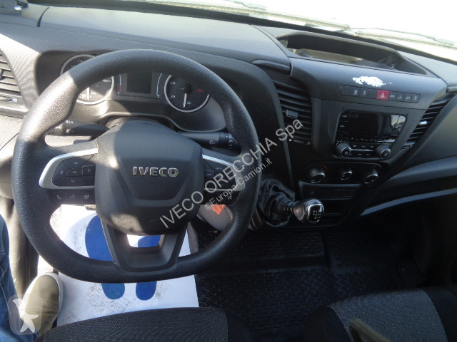 Camion Iveco DAILY 35C16