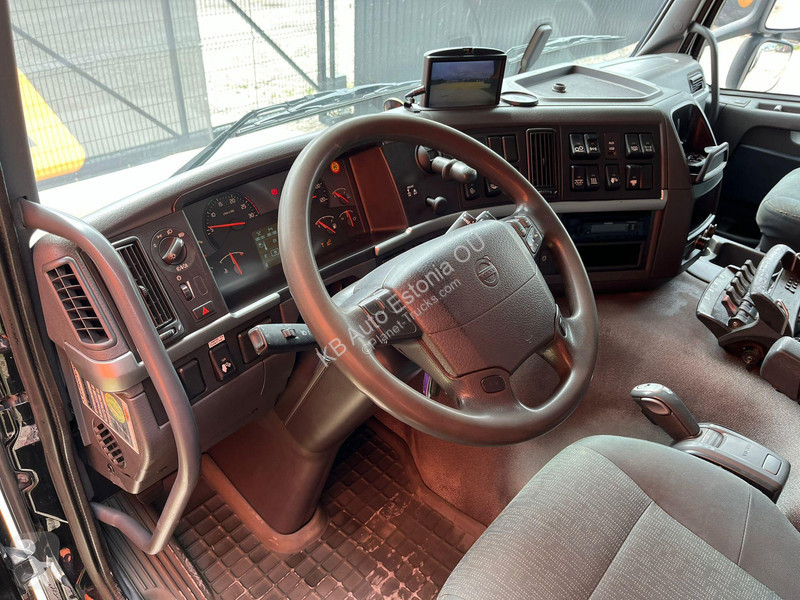 Kamion Volvo FM 370 6x2*4 HIAB 232E-6 X-HIPRO...