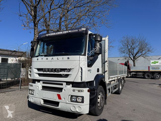 Camión Iveco 420 PS 6x2 Euro5 **410838 KM**