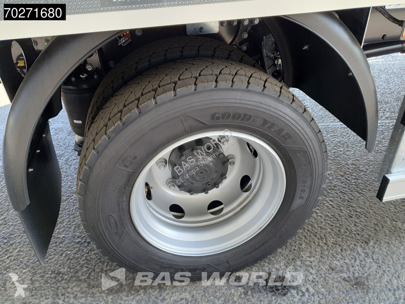 Vrachtwagen Renault D 240 4X2 NEW 12tonner...