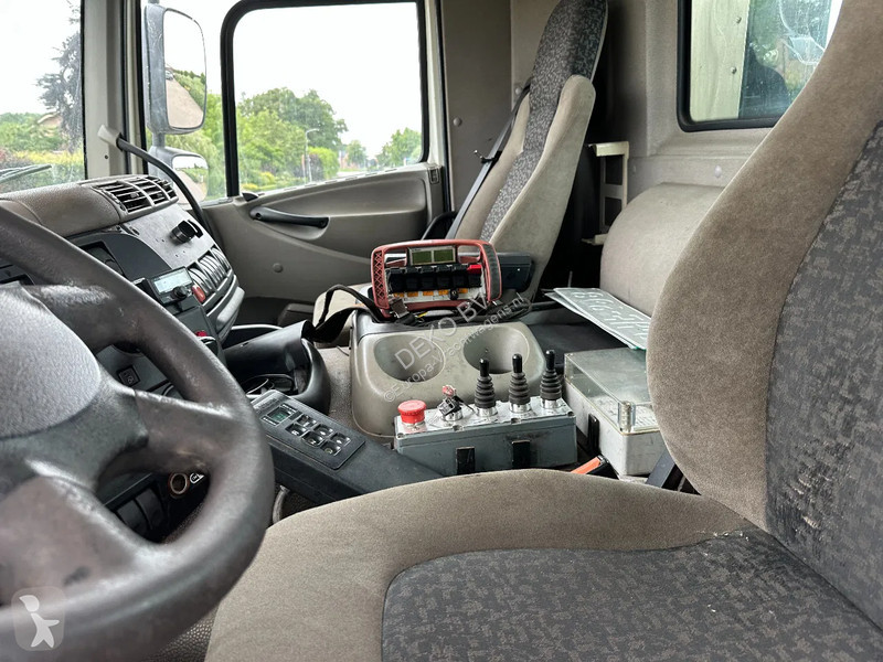 Camión DAF //250 !!KRAAN/HAAK!! RADIO REMOTE!!