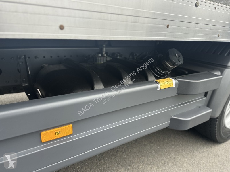 Kamion Mercedes 1218 4x2 Fourgon ClassicSpace