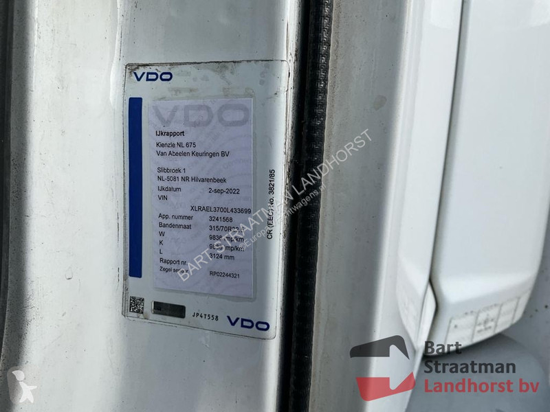 Camion DAF 250 FA 4x2 Euro 6 truck with tail lift
