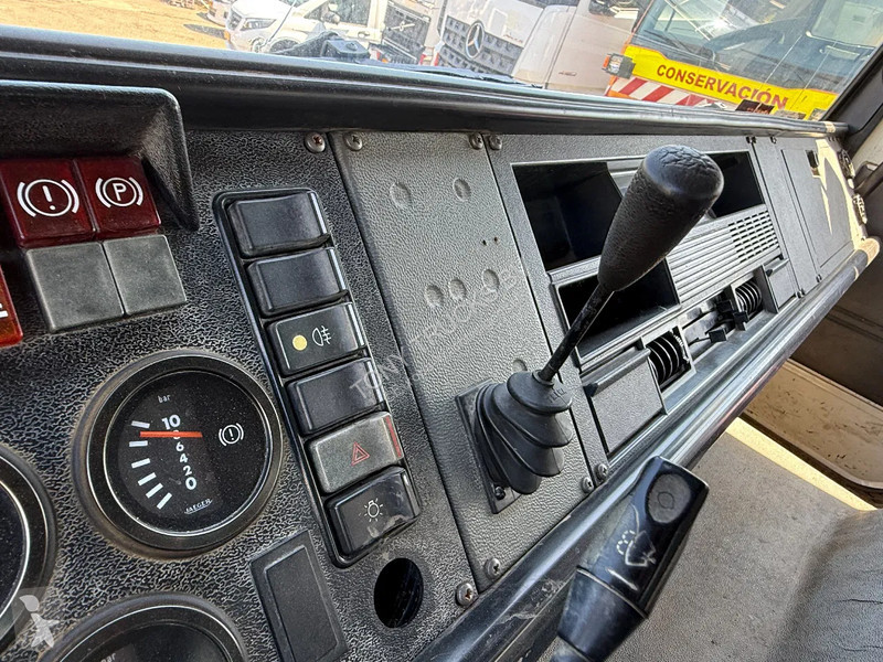 Camion Renault G230 4X2 Tipper Spring/Spring...