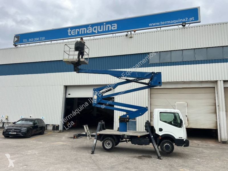 Camion Nissan CABSTAR 35.11