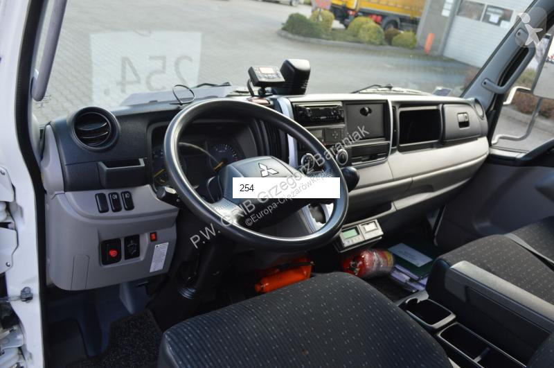 Camion Mitsubishi FUSO CANTER 7C15 REFRIGERATOR...
