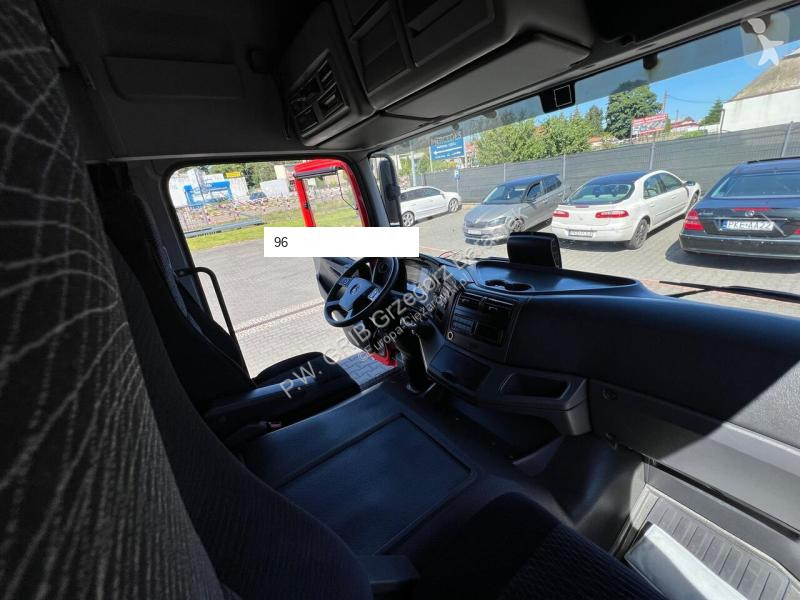 Camion Mercedes ATEGO 824 EURO 6 1.HAND...