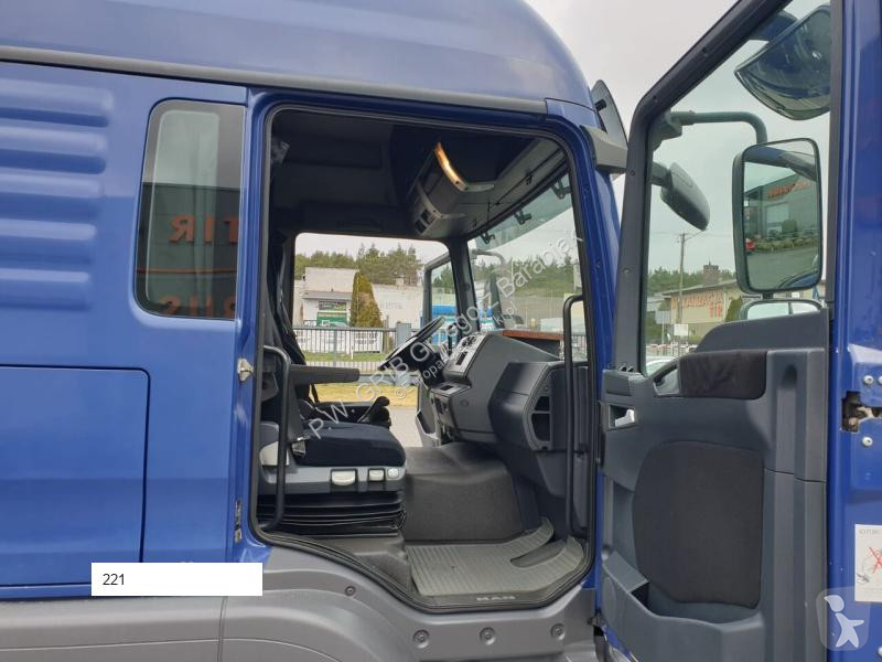 Kamion MAN TGL 8.220 EURO 5 CONTAINER+LIFT