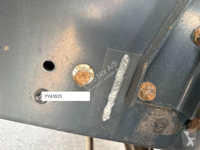 Lastbil Iveco 180E32 Schmitz / Thermo King...