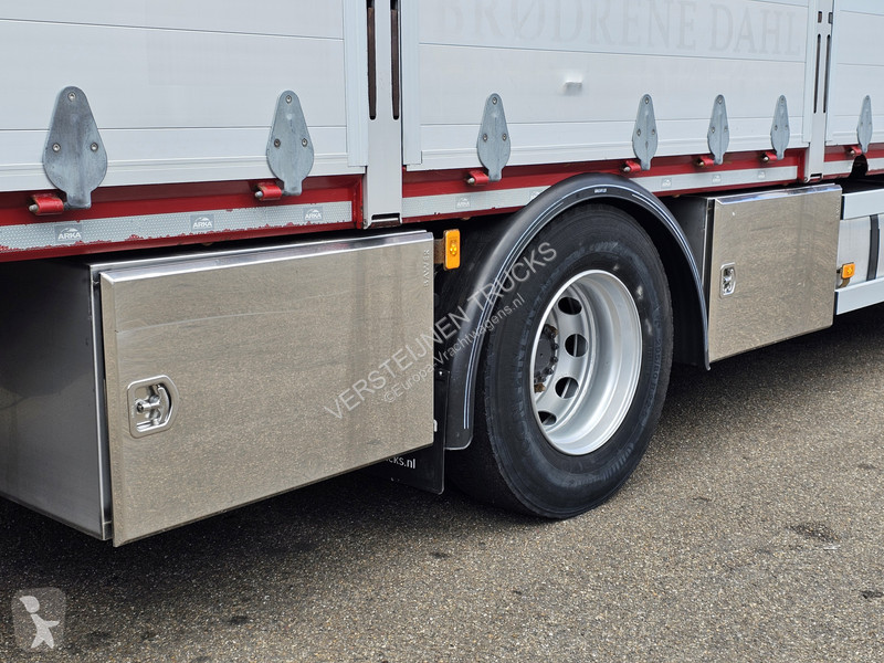 Kamion Volvo FM 330 4x2 / EFFER 12.5 t/m CRANE...