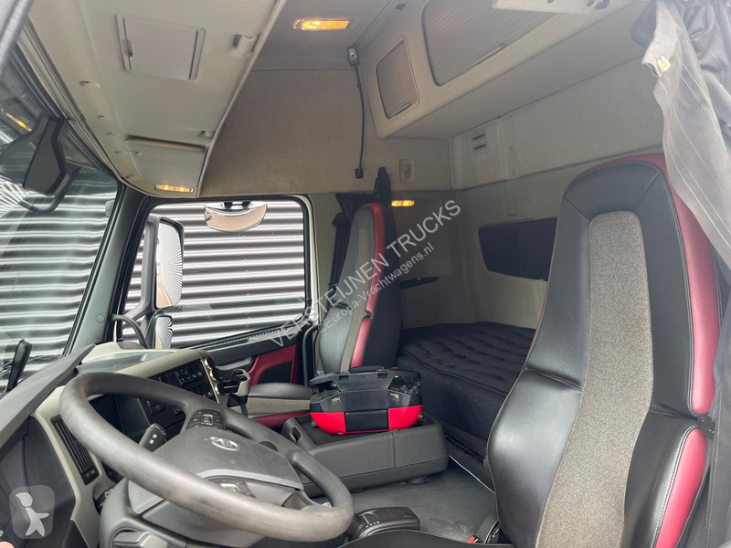 Vrachtwagen Volvo 0 4x2 / PALFINGER 18502 - 17...