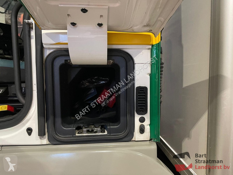 Camion Volvo FM 370 4x2 Euro 6 closed box truck...