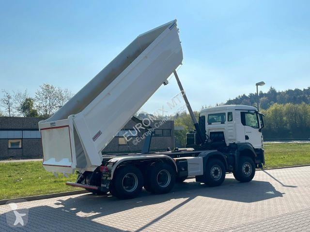 Kamion MAN TGS 35.470 BB 8X4 Mulden Kipper 10X...