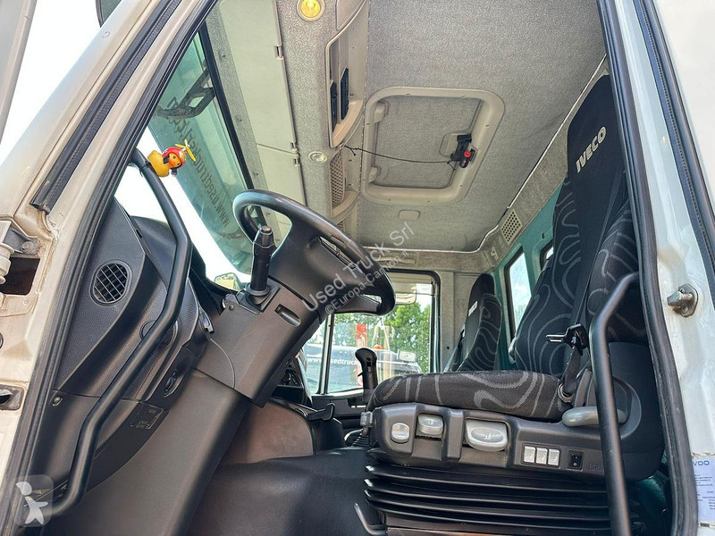 Kamion Iveco TRACKKER 450