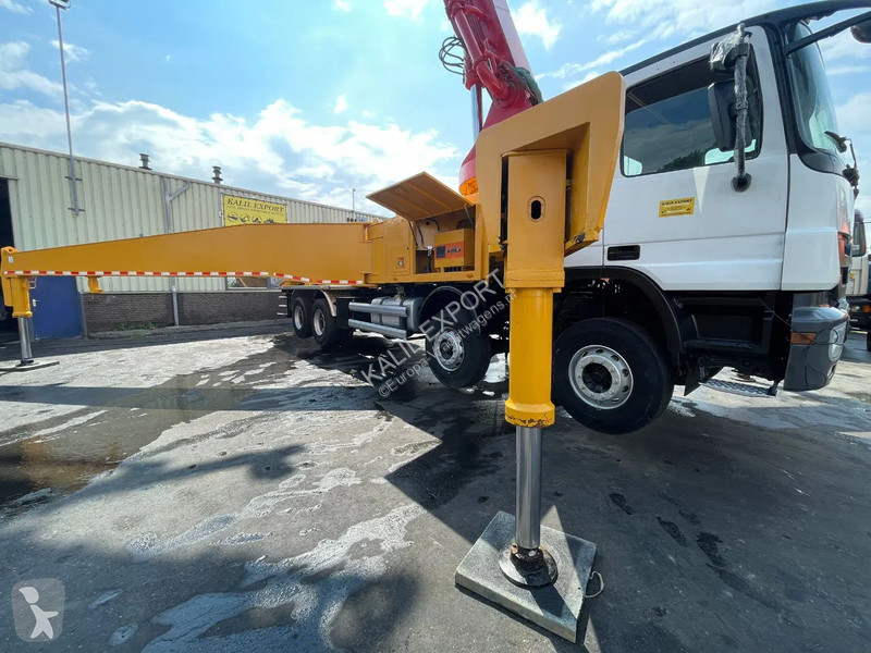 Camion Mercedes 4141 MP3 Concrete Pump 52...
