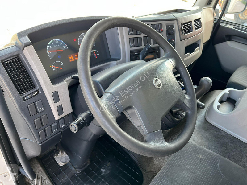 Kamion Volvo 240 4x2 SUPRA 750 / BOX L=7188 mm...