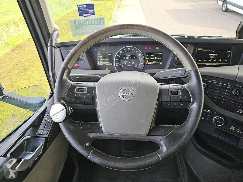 Kamion Volvo 6X4 BOOGIE LIFT VDL