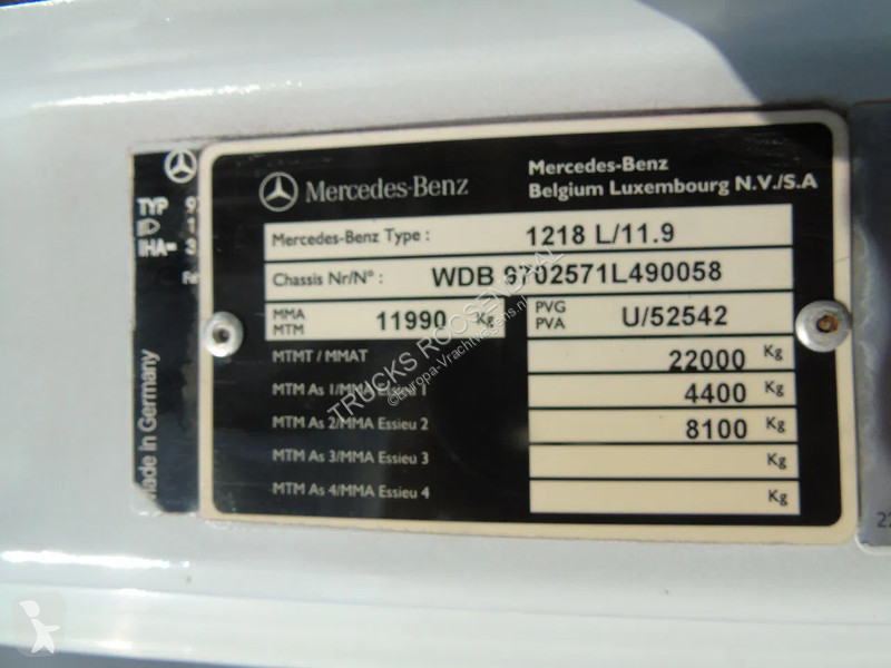 Kamion Mercedes 1218 + euro 5 + lift